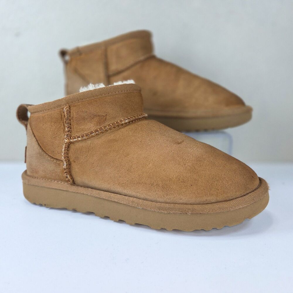 UGG Classic Ultra Mini Chestnut Suede Boots 1116109 Women's Sz 6